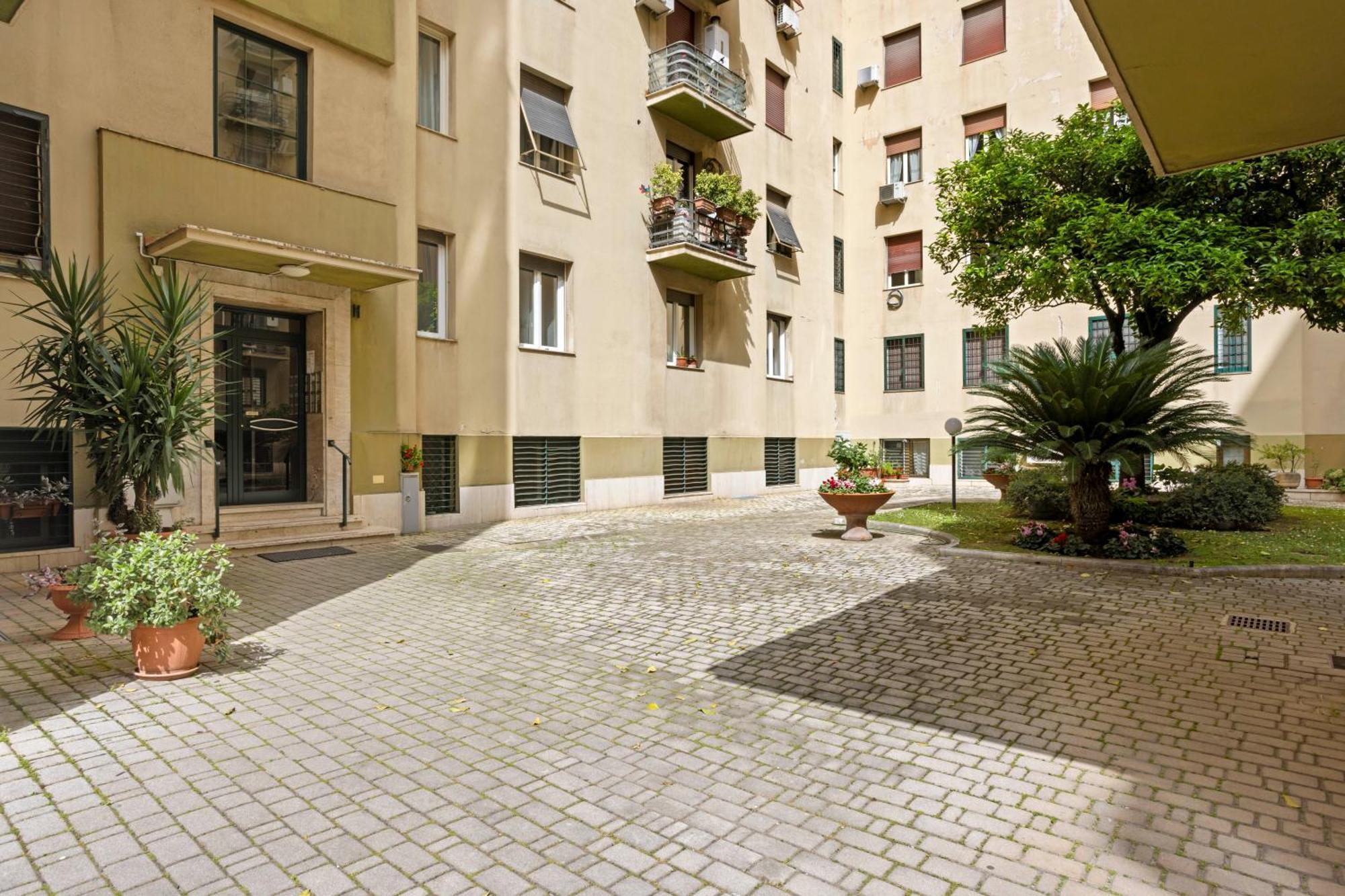 Appio Grand Apartment - S. Giovanni Rom Exterior foto